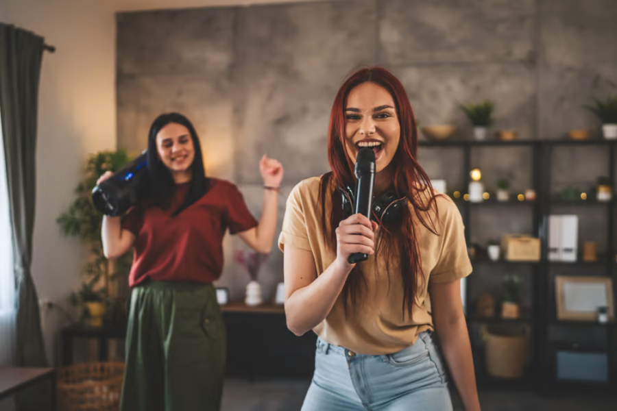 perbedaan mic wireless dan kabel untuk karaoke di rumah dengan perangkat audio